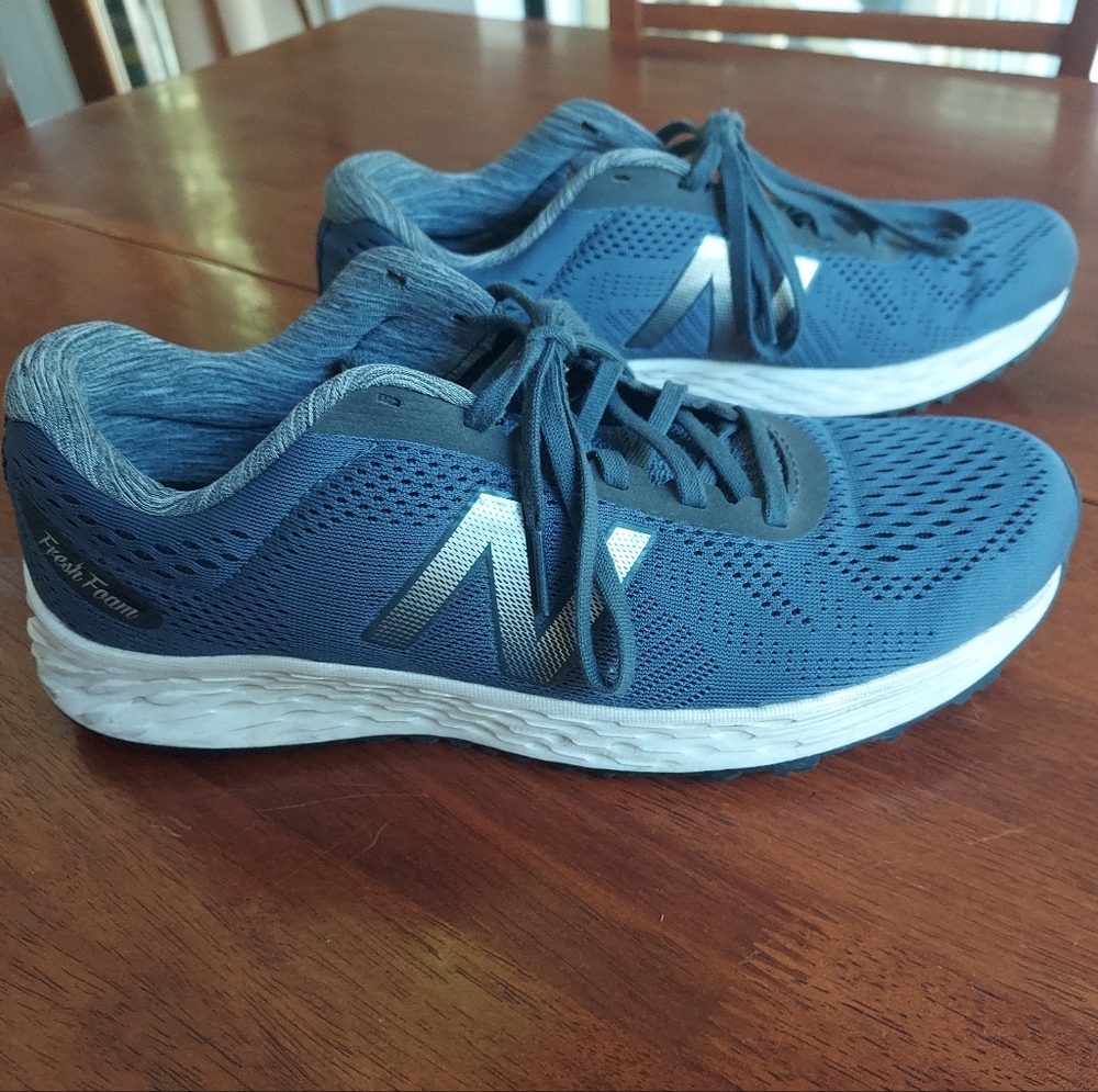 New Balance Fresh Foam Women's Sneakers Grey Size 10 excellent condition